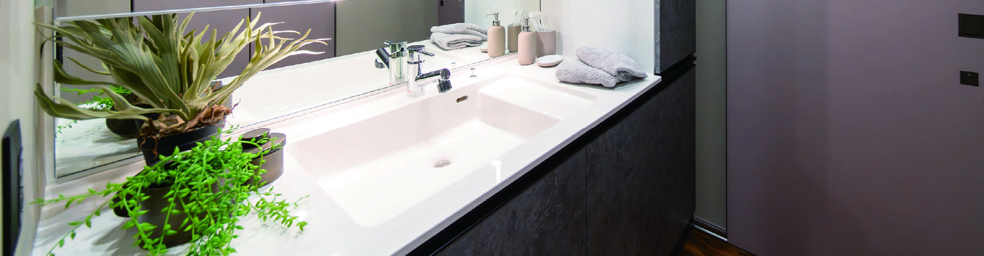 アーティックステクニカルラウンジ内、モデルルームのサニタリーの様子